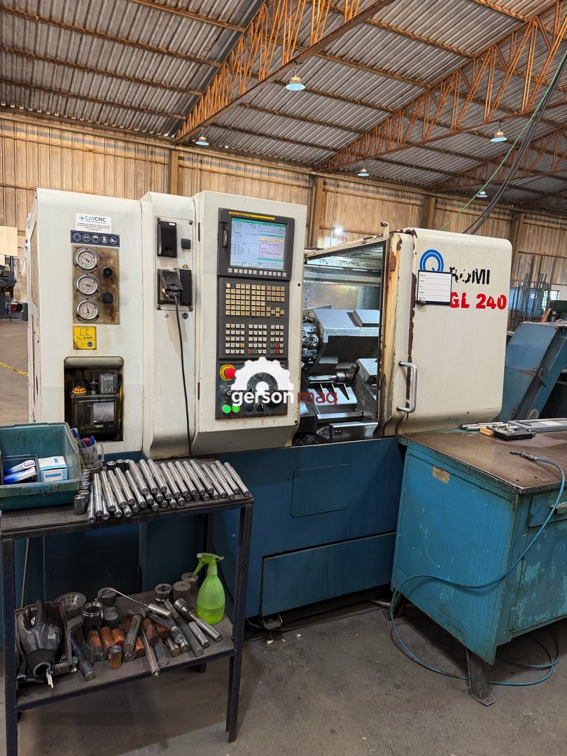 TORNO CNC ROMI GL240 - ANO 2012